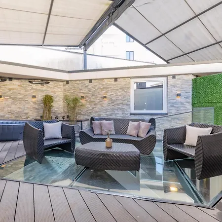 Aurion - Indoor Pool, Sauna , Jacuzzi & Fitness