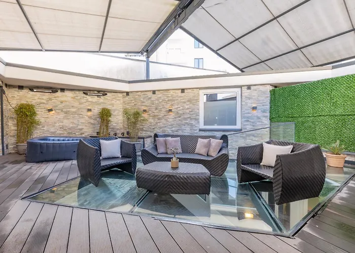 Aurion - Indoor Pool, Sauna , Jacuzzi & Fitness