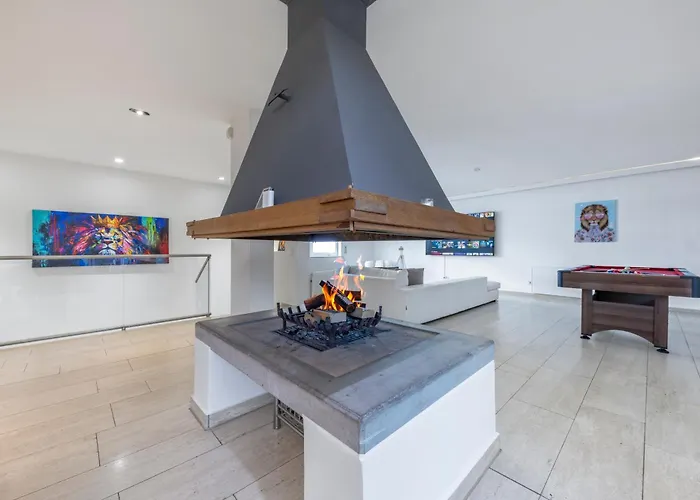 Aurion - Indoor Pool, Sauna , Jacuzzi & Fitness Appartement *