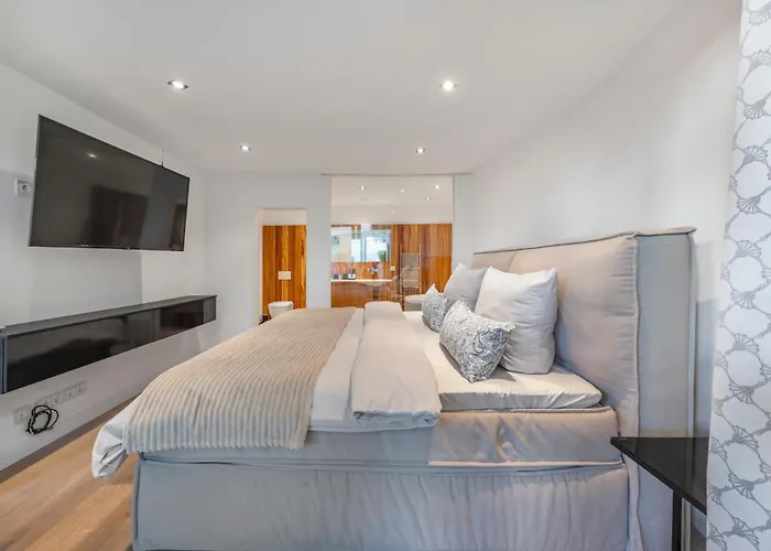 Apartment Aurion - Indoor Pool, Sauna , Jacuzzi & Fitness