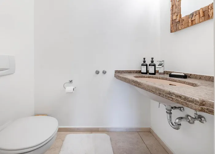 Aurion - Indoor Pool, Sauna , Jacuzzi & Fitness Apartment *